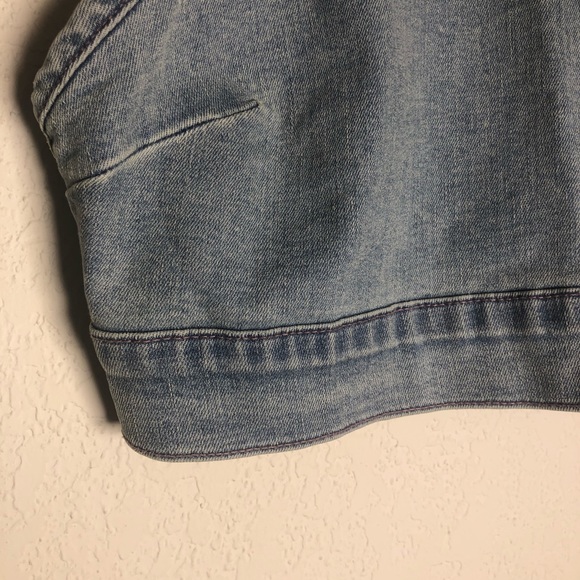 NEW Show Me Your Mumu Fawcett Denim Crop Top - Picture 7 of 9